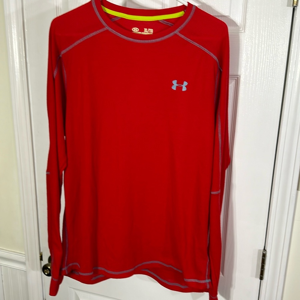 Men’s Under Armour XL UA Catalyst. Excellent condition.